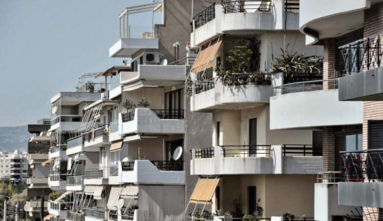 Πρόγραμμα «Σπίτι μου»: Ξεκινά το Σεπτέμβριο με «προίκα» 2 δισ. ευρώ και για ζευγάρια 40 έως 50 ετών